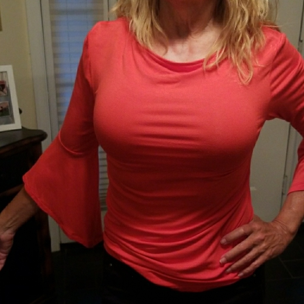 Women’s Coral Bell Sleeve Top - Unbranded